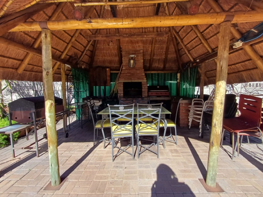 3 Bedroom Property for Sale in Roosheuwel North West